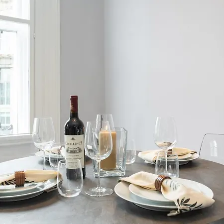 Dame Street - Irish Group Appartement